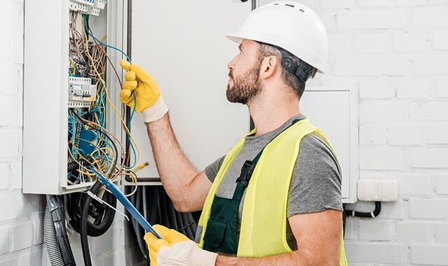 Commonly Used Electrician Tools